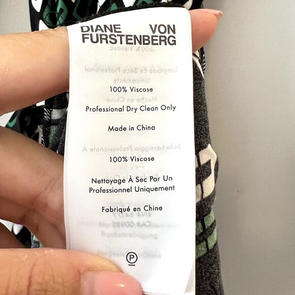 Diane von Furstenberg Tori Geometric-Print Midi Wrap Dress size S C0 - Picture 6 of 8